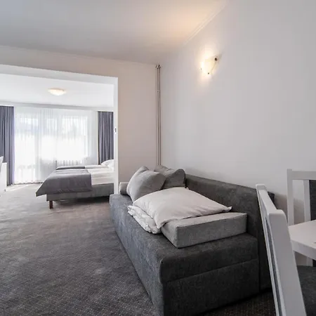 Rewit Z Podgrzewanym Basenem Homestay szállás Rewal