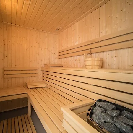 Rewit Z Podgrzewanym Basenem * Rewal