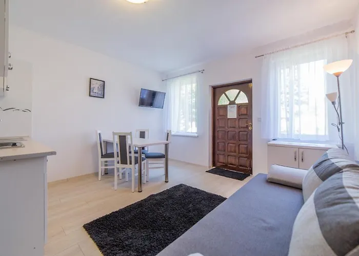 Rewit Z Podgrzewanym Basenem * רבאל