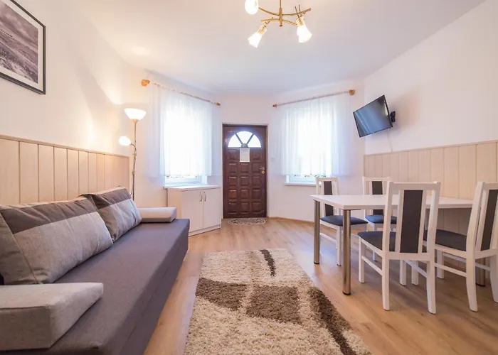 Rewit Z Podgrzewanym Basenem * רבאל