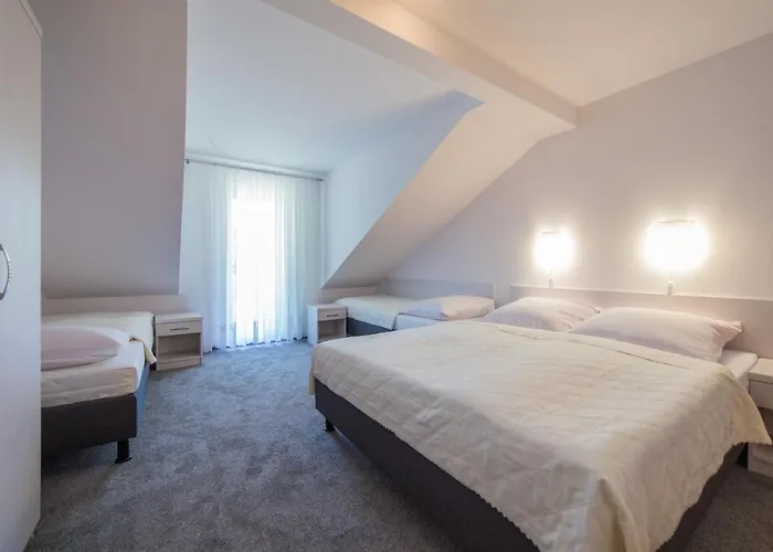 民宿 Rewit Z Podgrzewanym Basenem *