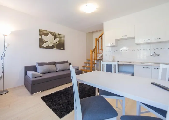 民宿 Rewit Z Podgrzewanym Basenem