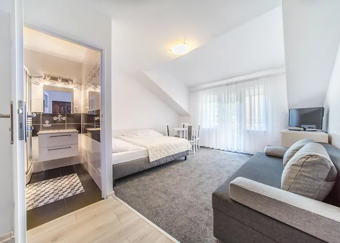 Rewit Z Podgrzewanym Basenem * 里沃